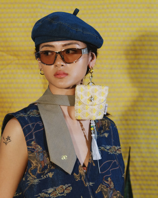 piña paloma pouch